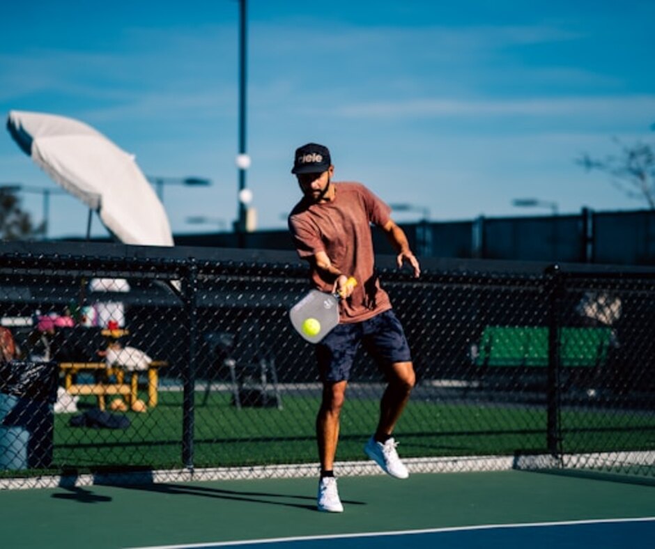 Pickleball Injuries in Port St. Lucie: How SoftWave Keeps You on the Court